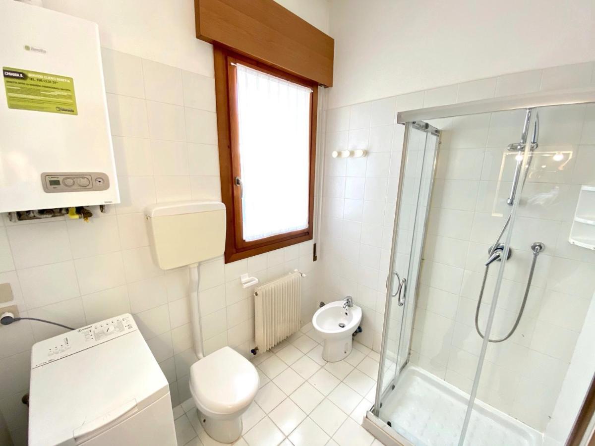 Villa Santin Carraro Immobiliare - Family Apartments Lido di Jesolo Buitenkant foto